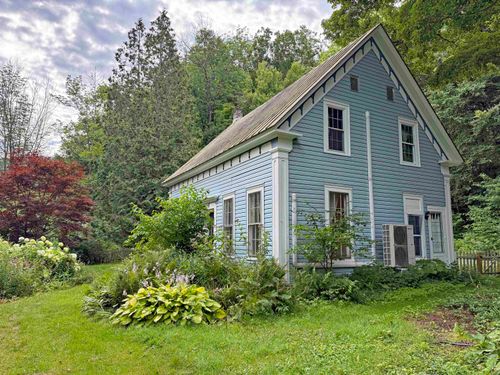 313 Dover Rd, Williamsville, VT, 05362-9720 | Card Image