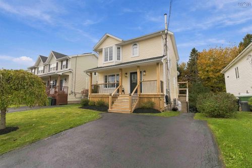 37 Madeira Cres, Dartmouth, NS, B2W6G7 | Card Image
