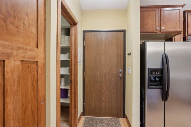2-web-or-mls-Plymouth Blvd 318-2404-002.jpg | Image 23