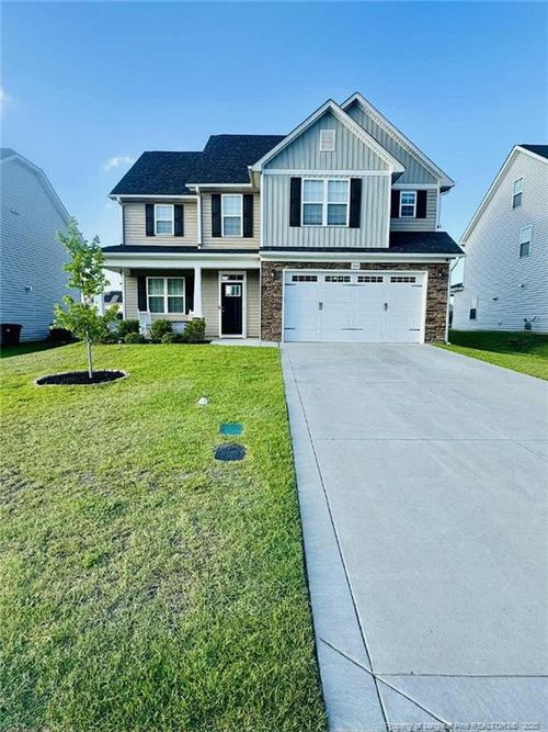 1661 Seattle Slew Ln, Hope Mills, NC, 28348-4601 | Card Image