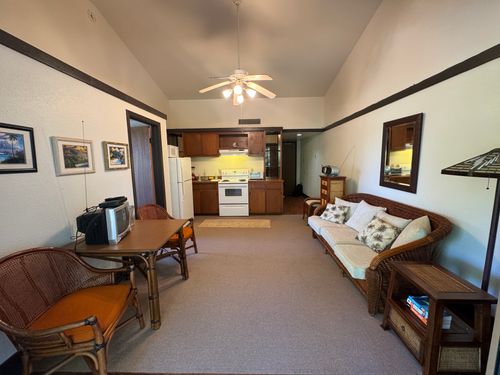 apt-3220-400 Hualani St, HILO, HI, 96720-6417 | Card Image