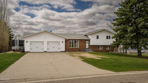 993 Kelly Dr, Washburn, ND, 58577-4109 | Card Image