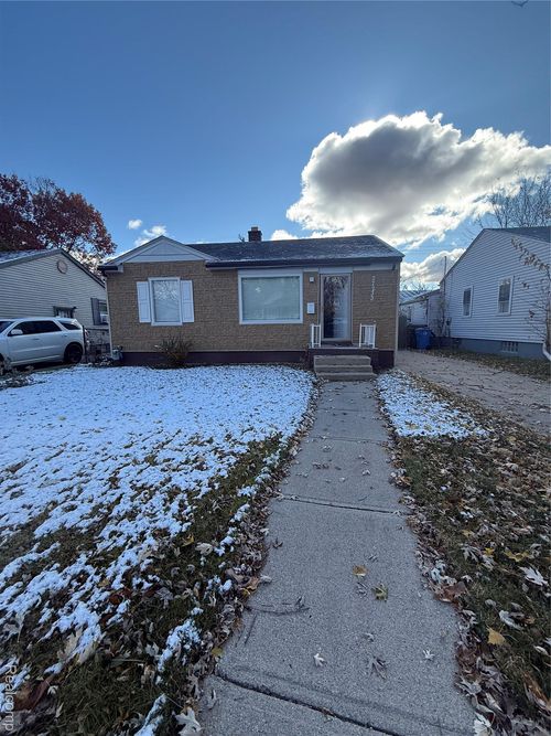 27233 New York St, Inkster, MI, 48141-2527 | Card Image