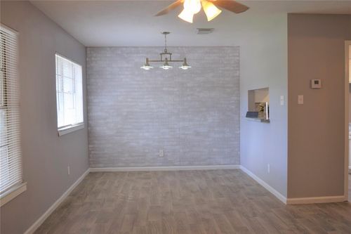 7033 Kinney St, Houston, TX, 77087-4344 | Card Image