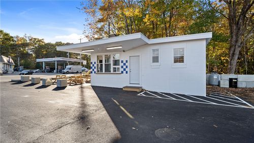 2839 Hartford Avenue, Johnston, RI, 02919 | Card Image