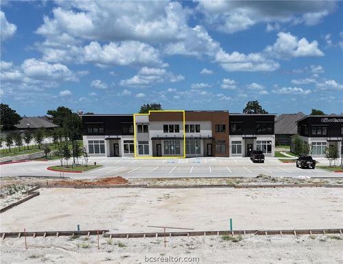 102-2800 Barron Rd, College Station, TX, 77845-8200 | Card Image