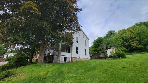 658 Listie Road, Somerset Twp, PA, 15549 | Card Image