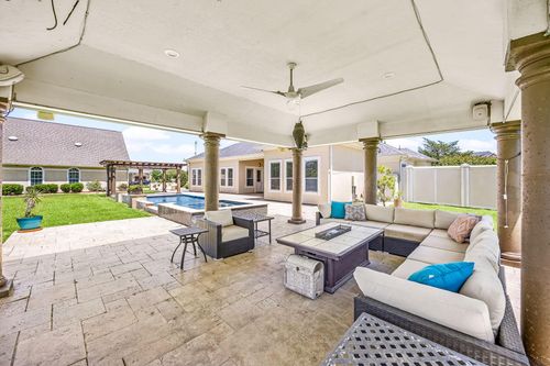 2119 Red Bird Ln, Pattison, TX, 77423-8219 | Card Image
