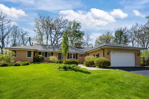 1060 Oak Knoll Dr, Lake Forest, IL, 60045-3646 | Card Image