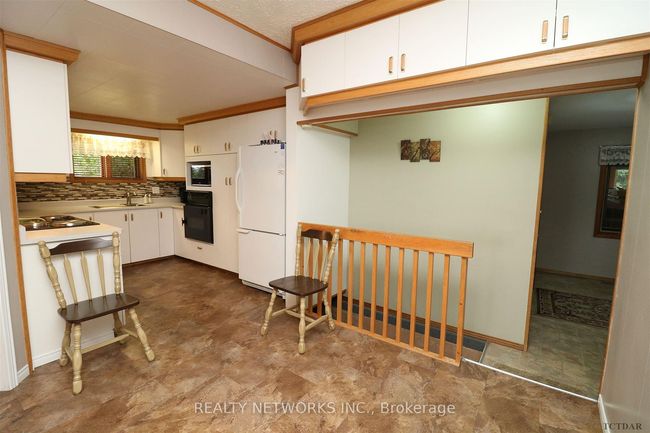 662 Edward Ave, House other with 2 bedrooms, 1 bathrooms and 2 parking in Holtyre ON | Image 21