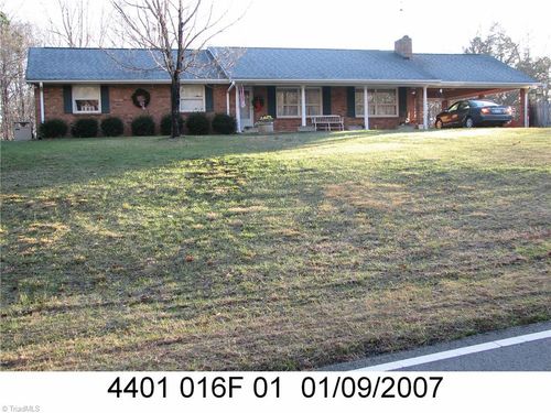 2797 Harper Rd, Clemmons, NC, 27012-8641 | Card Image