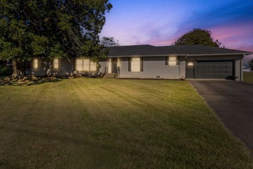 840 S Broadway St, Portland, TN, 37148-1622 | Card Image