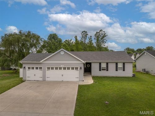 111 Plymouth Dr, Wright City, MO, 63390-3567 | Card Image