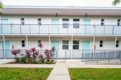 apt-2-1950 Nw 2nd Ct, Miami, FL, 33136-1323 | Card Image