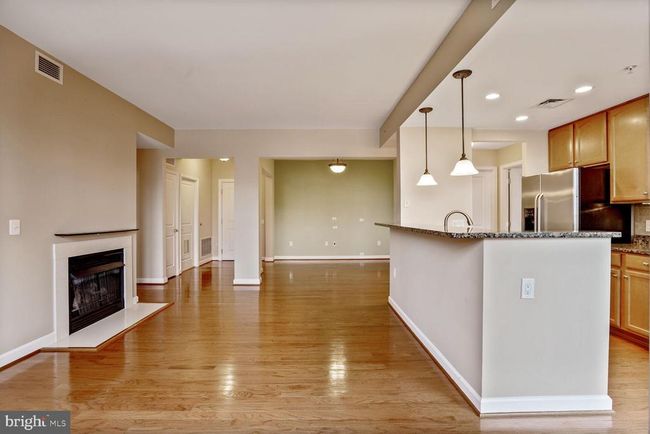 UNIT-1106 - 1830 Fountain Dr, Condo with 2 bedrooms, 2 bathrooms and null parking in RESTON VA | Image 5