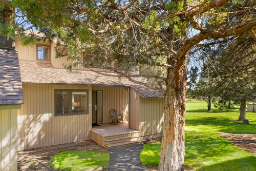 6969 Robin Ct, Redmond, OR, 97756-7581 | Card Image
