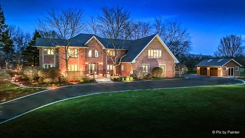 8 Moate Ln, Barrington, IL, 60010-9684 | Card Image