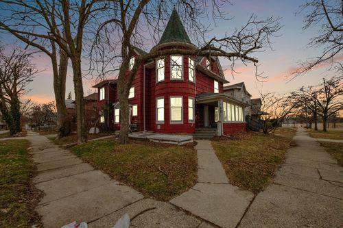130 S 8th St, Lansing, MI, 48912-1465 | Card Image