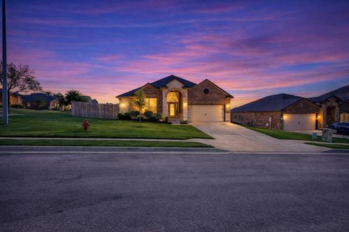 1333 Spicewood Dr, Burnet, TX, 78611-2142 | Card Image