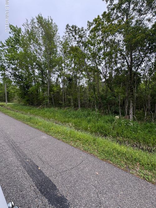 6106 S Railroad Ave, Bay Saint Louis, MS, 39520 | Card Image