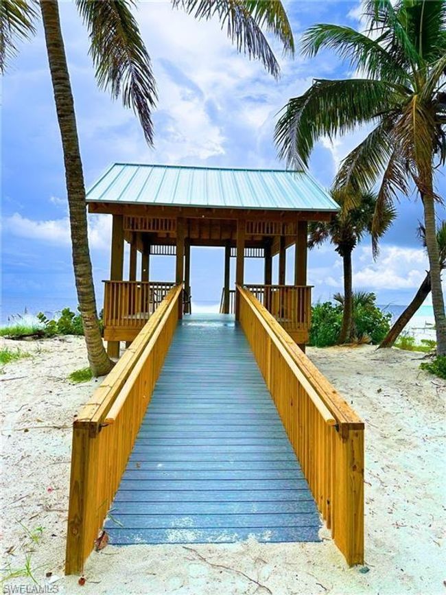 Gulf Front Private Access (Gazebo) VIRTUALLY EDITED | Image 9