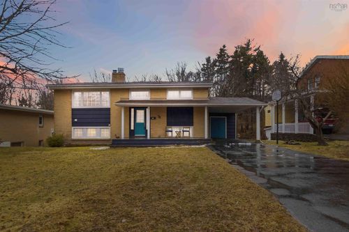 78 Glenforest Dr, Halifax, NS, B3M1H8 | Card Image