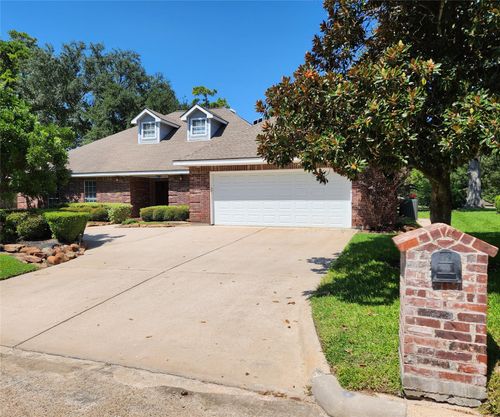 104 April Wind Dr S, Montgomery, TX, 77356-9000 | Card Image