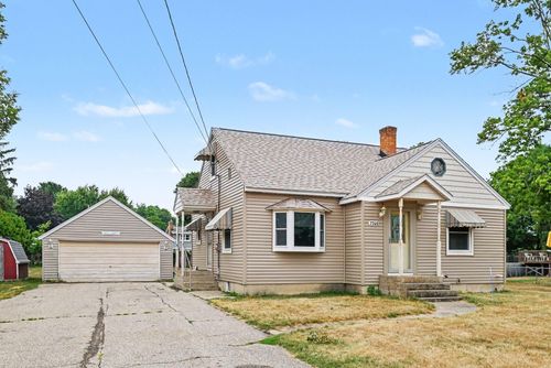 7749 Henry Ave, Jenison, MI, 49428-7919 | Card Image