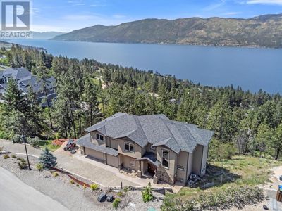 13598 Townsend Dr, House other with 8 bedrooms, 5 bathrooms and 3 parking in Lake Country BC | Image 1