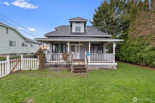 1011 E Fairhaven Ave, Burlington, WA, 98233-2005 | Card Image