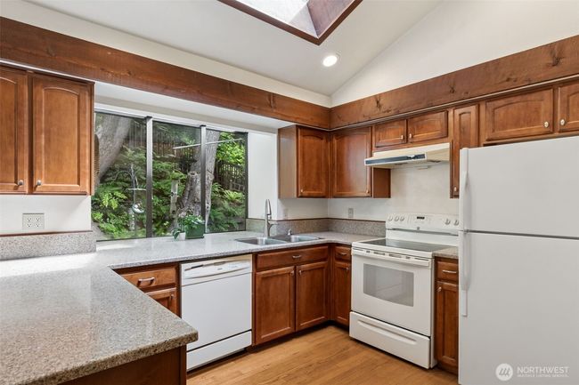 5019 E Mercer Way, House other with 4 bedrooms, 3 bathrooms and 2 parking in Mercer Island WA | Image 8