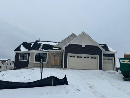 804 Viewpoint Ave, Waukesha, WI, 53188-2708 | Card Image