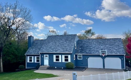 4 Birchwood Dr, Blue Grass, IA, 52726-9746 | Card Image