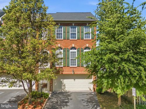 8058 Samuel Wallis St, LORTON, VA, 22079-2349 | Card Image