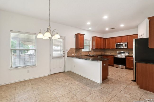229 Bareback Bnd, House other with 4 bedrooms, 3 bathrooms and null parking in Cibolo TX | Image 10