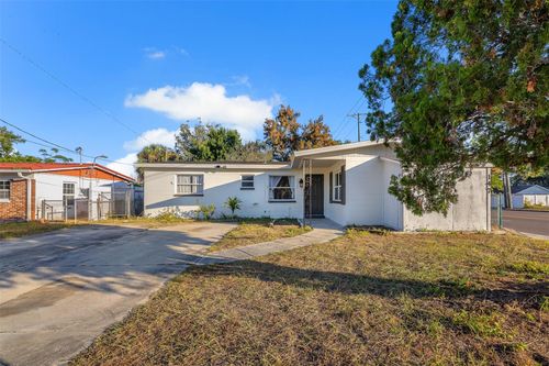 147 Melanie Ln, BRANDON, FL, 33510-2414 | Card Image