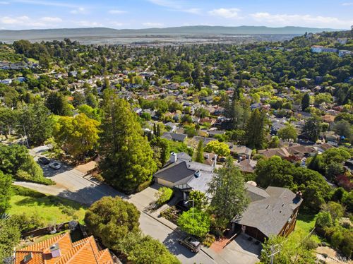 179 Bay View Drive, San Carlos, CA, 94070 | Card Image