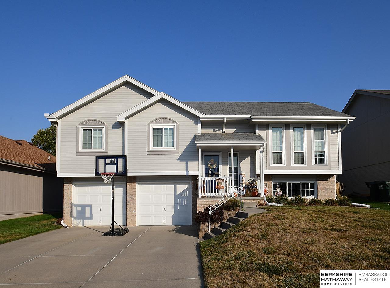 King St, Omaha, NE 68122