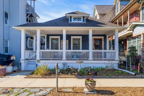82 Abbott Ave, Ocean Grove, NJ, 07756-1264 | Card Image