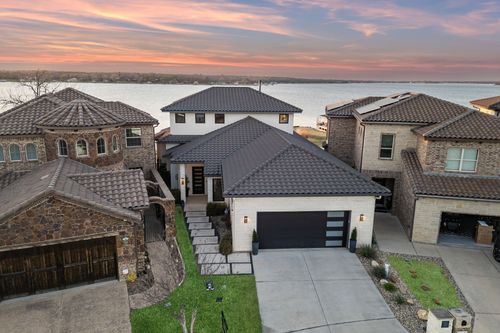 11009 Lakeside Dr, Fort Worth, TX, 76179-6676 | Card Image