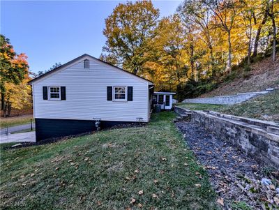 775 Sheridan Road, House other with 3 bedrooms, 2 bathrooms and null parking in Coshocton OH | Image 3