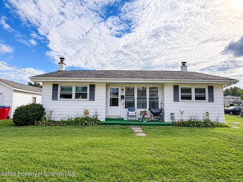415 Franklin St, Jermyn, PA, 18433-1622 | Card Image