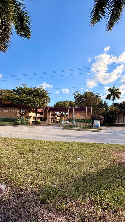 1125-9972 N Kendall Dr, Miami, FL, 33176-1734 | Card Image