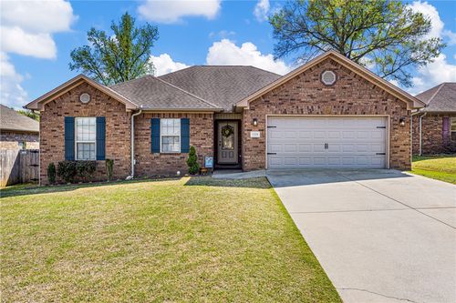 1228 E Elm St, Russellville, AR, 72802-8684 | Card Image