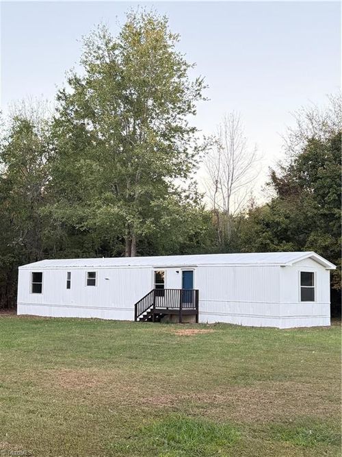 5428 Gypsyrose Dr, Liberty, NC, 27298-8478 | Card Image