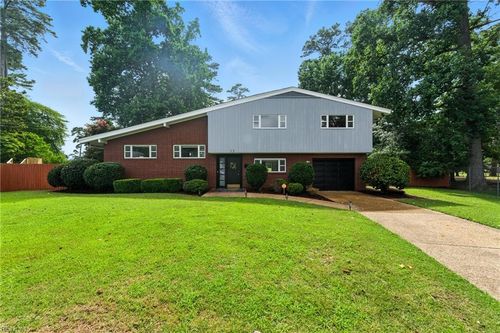 15 Meadow Dr, Newport News, VA, 23606-2844 | Card Image