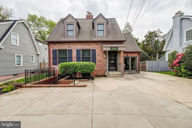 8114 Old Georgetown Rd, House other with 5 bedrooms, 3 bathrooms and null parking in BETHESDA MD | Image 44