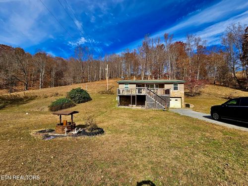 671 Hensley Hollow Rd, Thorn Hill, TN, 37881-3423 | Card Image
