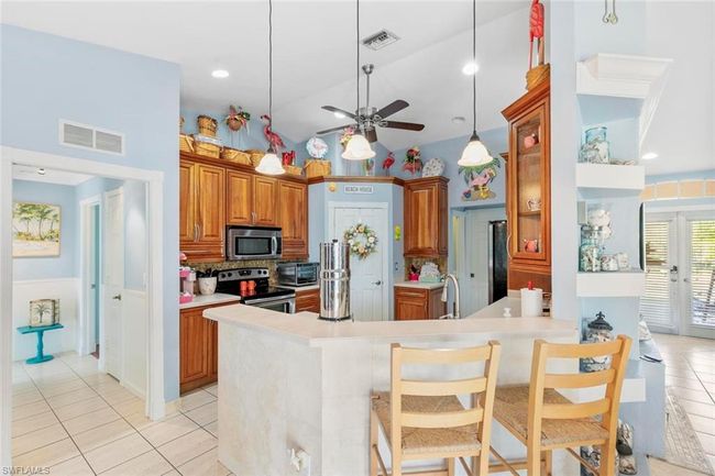 2015 San Marco Rd, House other with 3 bedrooms, 2 bathrooms and null parking in MARCO ISLAND FL | Image 9