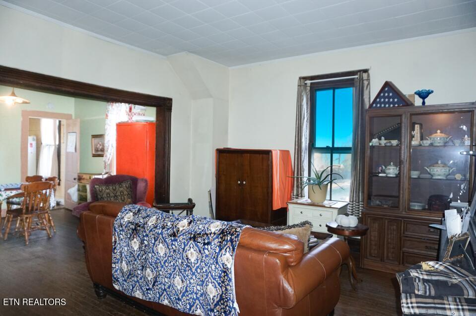 Residential in Rockwood 4